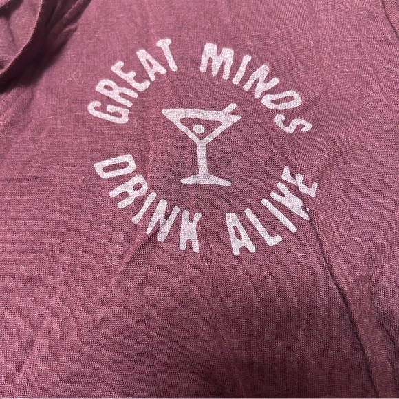 Size XL “Great Minds Drink Alike” T-Shirt E3 - Picture 2 of 2
